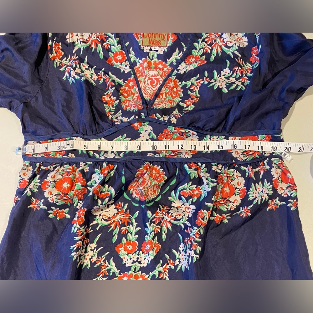 Johnny Was Navy Blue Floral-Print Tunic, size L - Picture 5 of 8